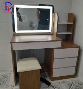 Bàn Trang Điểm Mã BTD03