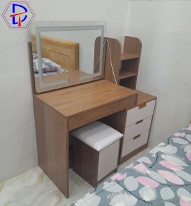 Bàn Trang Điểm Mã BTD04